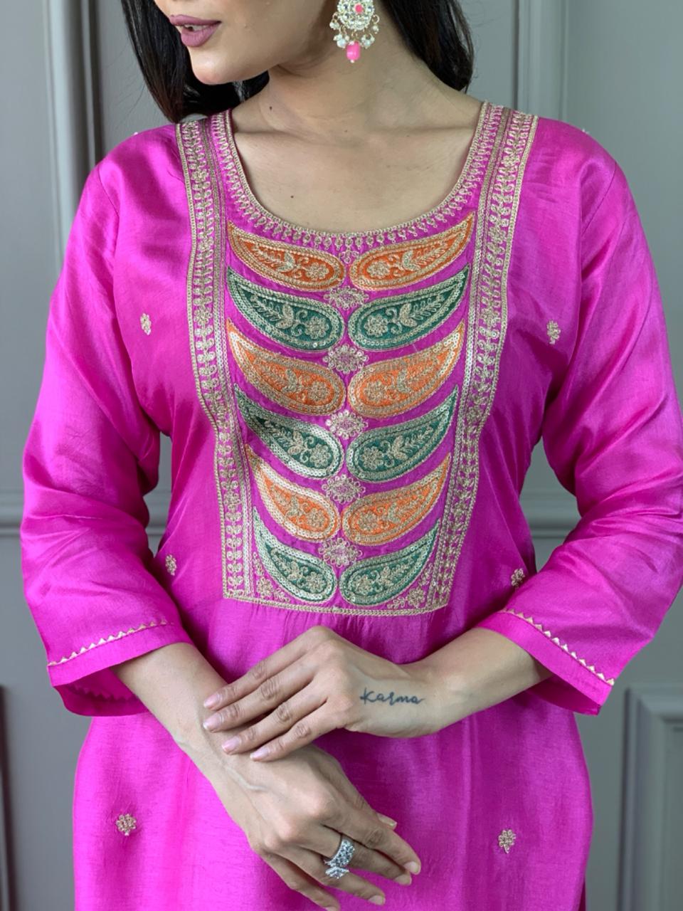 PINK COLOURED WOMEN'S VISCOSE CHANDERI KURTA WITH PANT DUPATTA SET