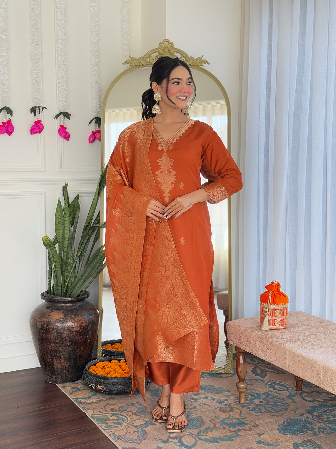 OREAGE COLOURED WOMEN'S VISCOSE JACQUARD KURTA WITH PANT DUPATTA SET