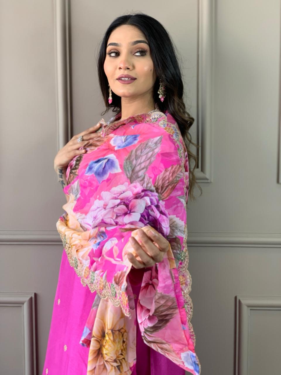 PINK COLOURED WOMEN'S VISCOSE CHANDERI KURTA WITH PANT DUPATTA SET