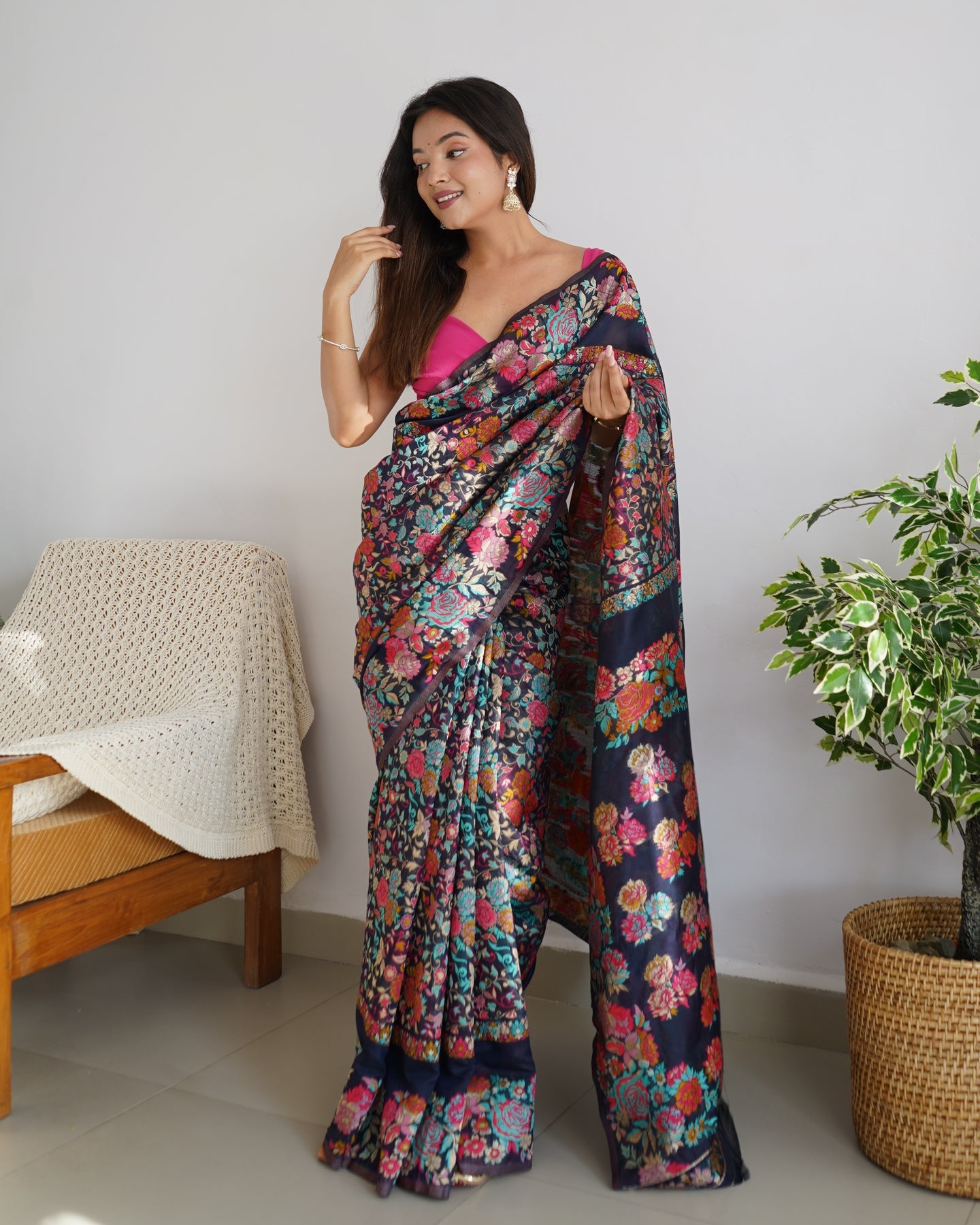 Kashmiri Weaving Multiple color thread weaving pure zari weaving Blue coloured saree