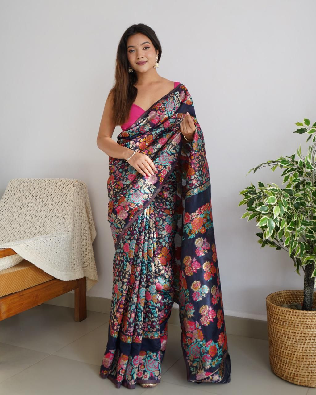Kashmiri Weaving Multiple color thread weaving pure zari weaving Blue coloured saree
