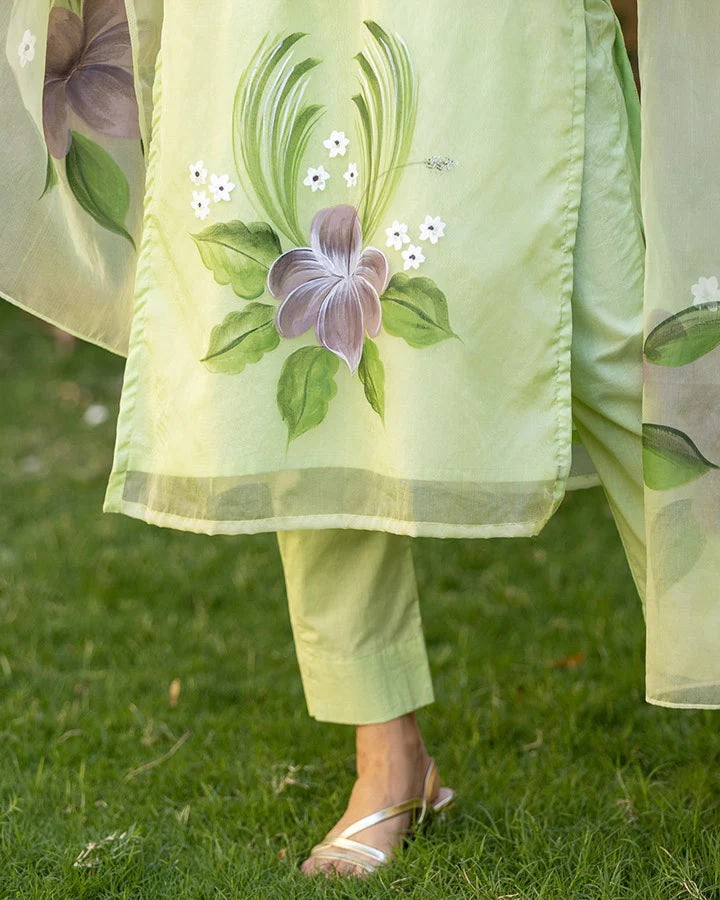 Beautifull Organza tabby Fabriced Hand Printed Demanding Kurta Set