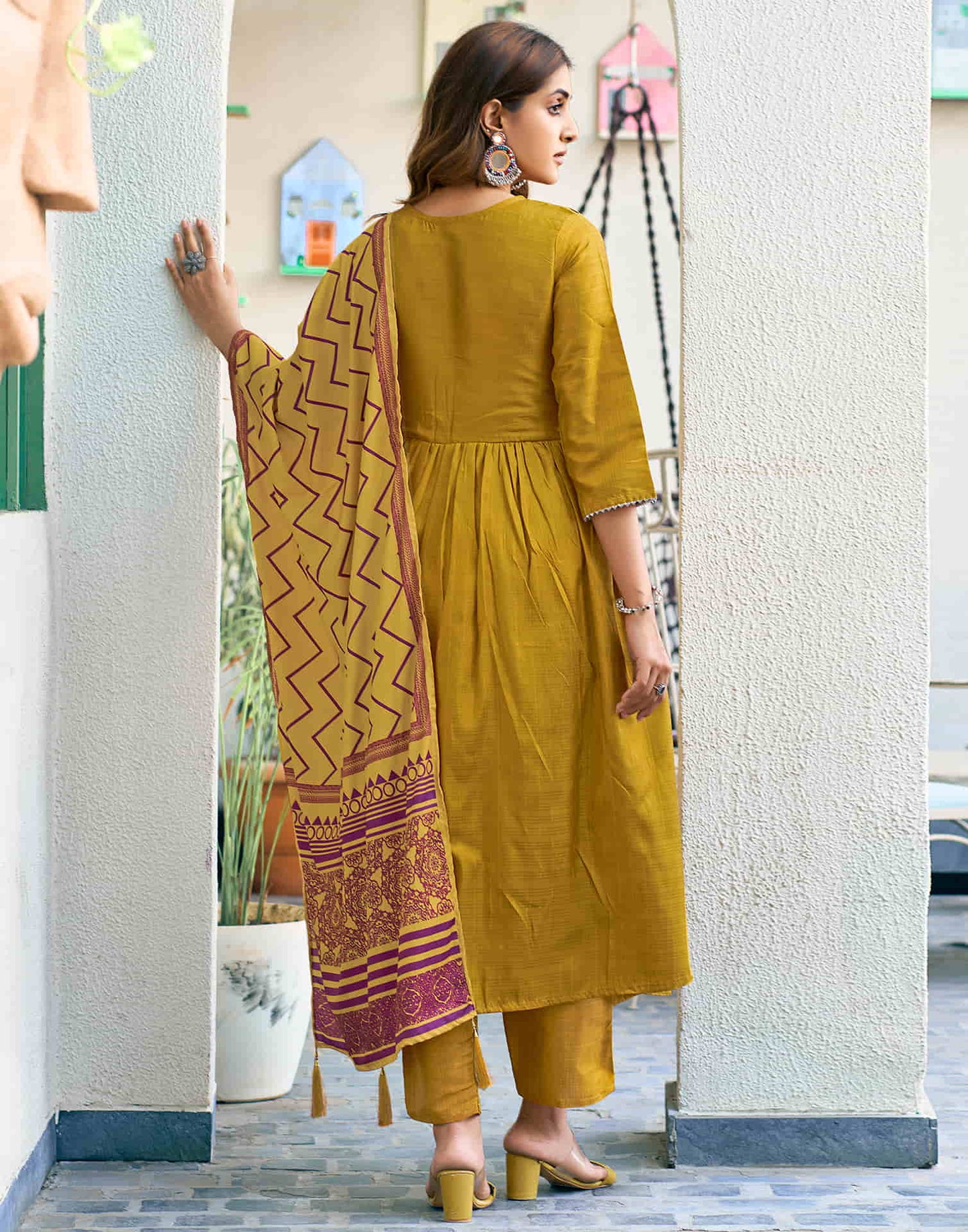 YELLOW COLOURED WOMEN'S VISCOSE RAYON KURTA WITH DUPATTA SET