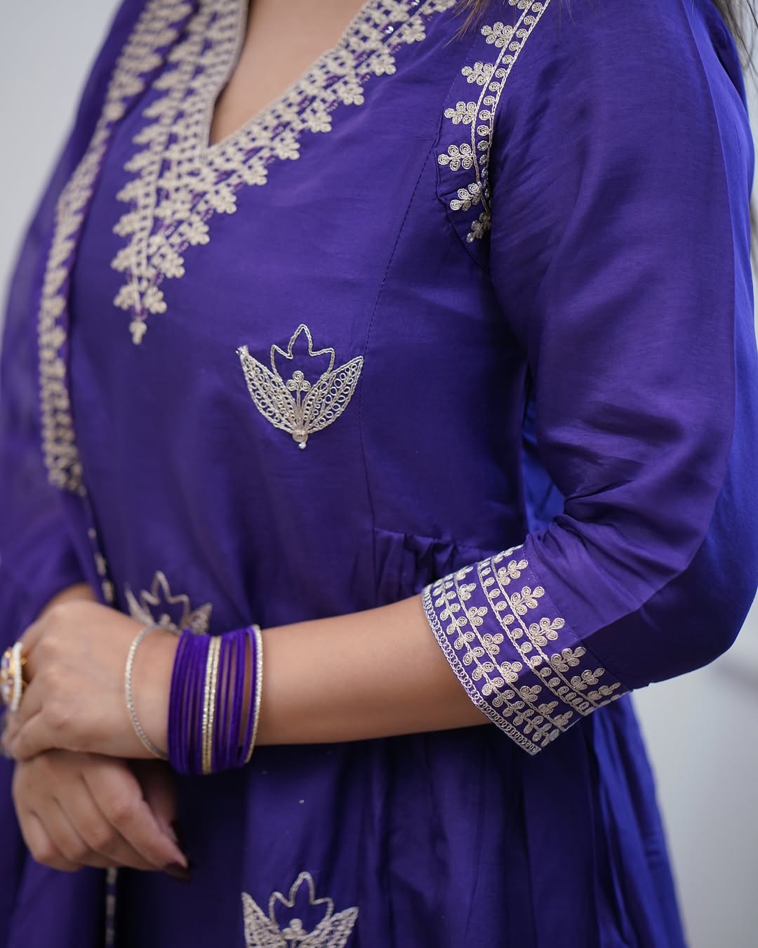 PURPLE COLOURED WOMEN'S PV CHANDERI KURTA WITH PANT DUPATTA SET