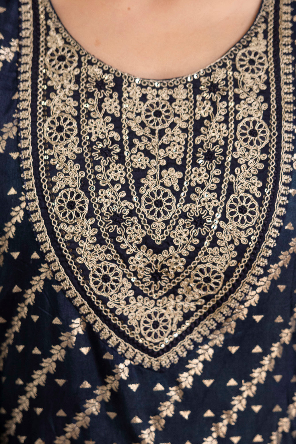 NAVY BLUE COLOURED WOMEN'S MASLIN KURTA WITH DUPATTA SET