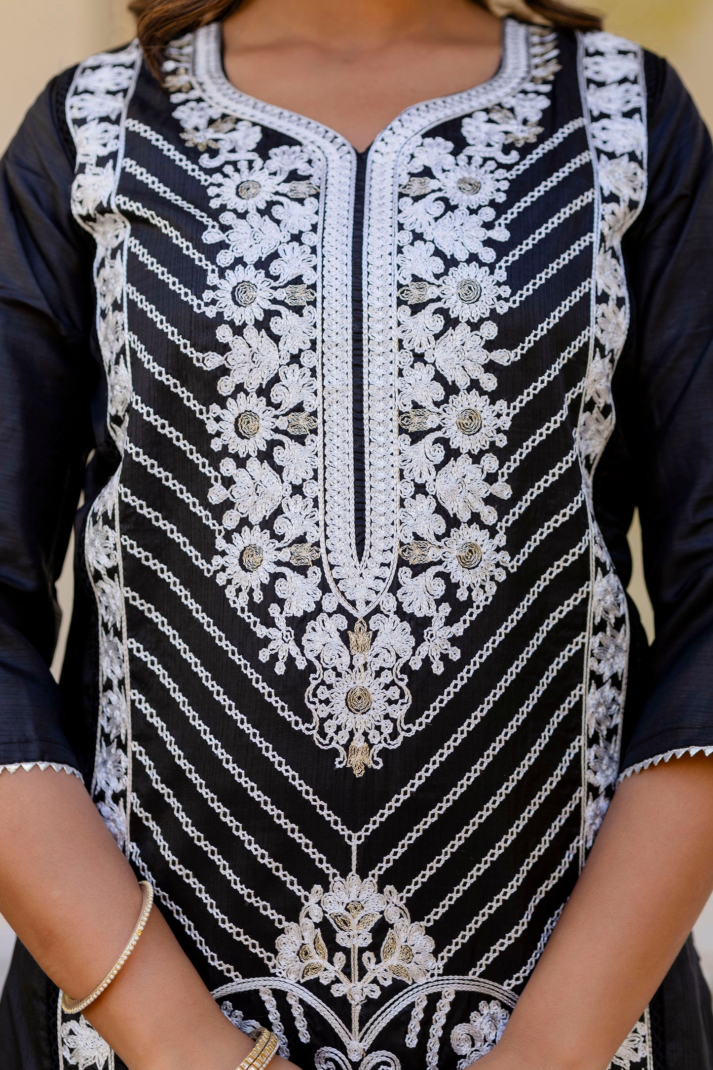 BLACK COLOURED WOMEN'S PURE SILK KURTA WITH DUPATTA SET
