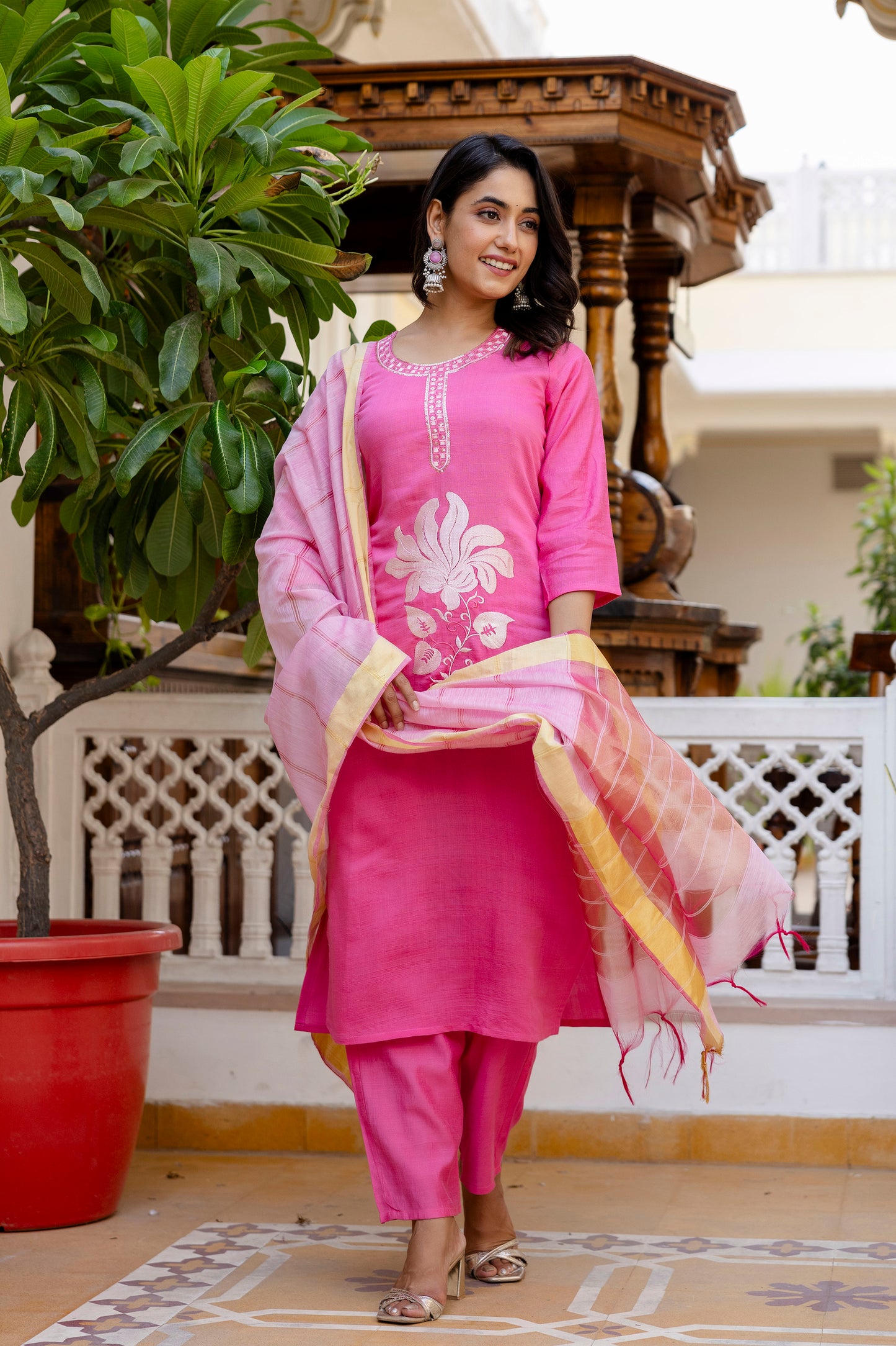 PINK COLOURED WOMEN'S VISCOSE RAYON KURTA WITH DUPATTA SET