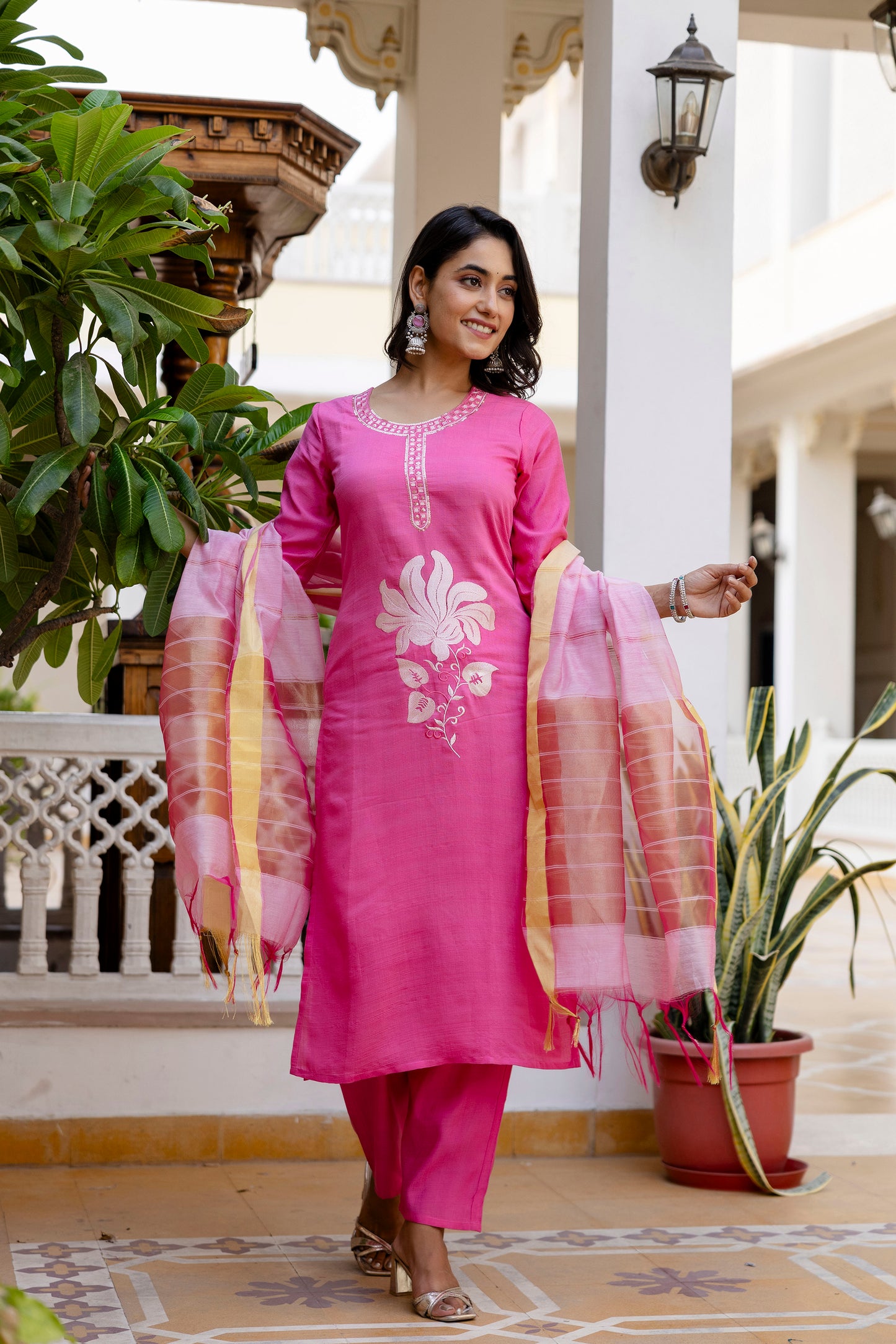 PINK COLOURED WOMEN'S VISCOSE RAYON KURTA WITH DUPATTA SET