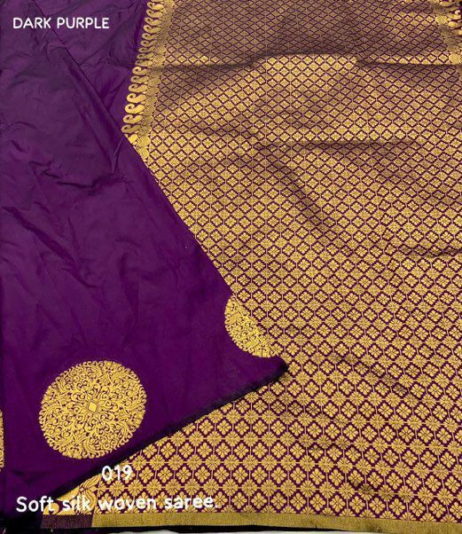 THE BANARASI SAREEIS MADE UP OF SILK THREADS WOVEN USING