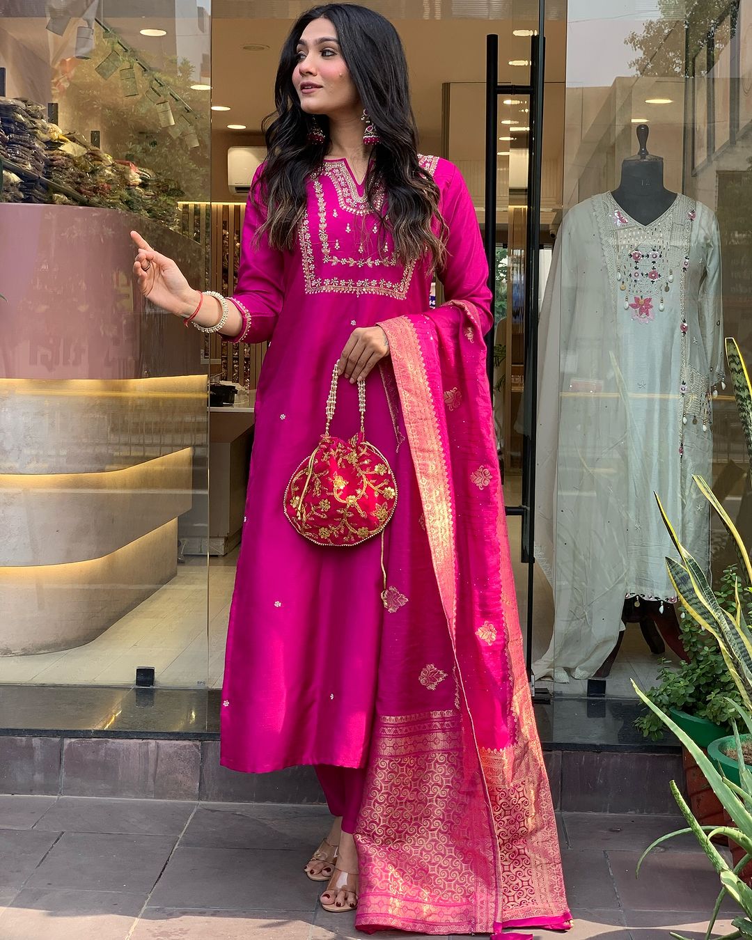 MAROON COLOURED VISCOSE CHANDERI WEAR KURTA SET