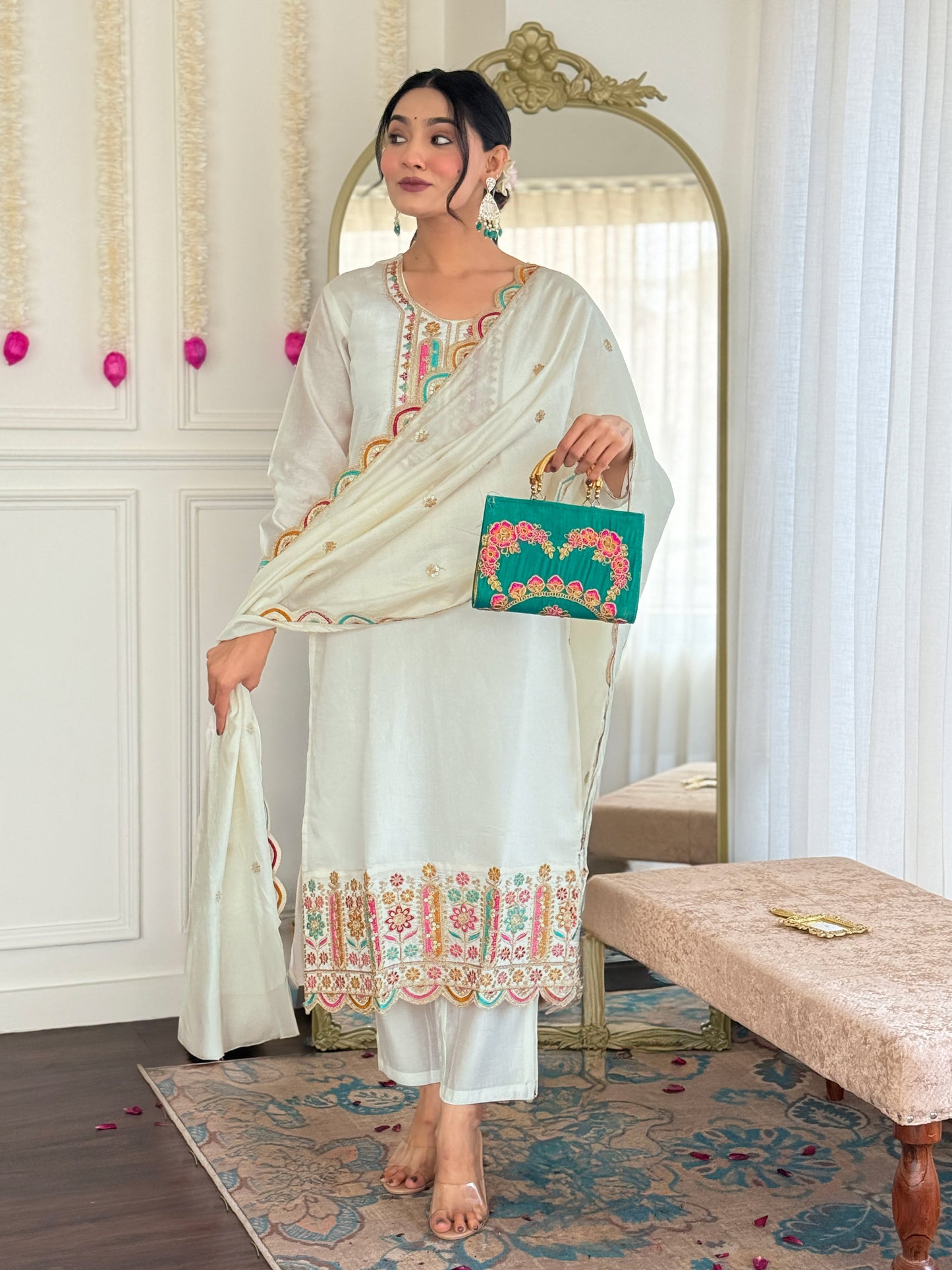 WHITE BEAUTIFUL COLOURED TREDITIONAL WEAR KURTA SET
