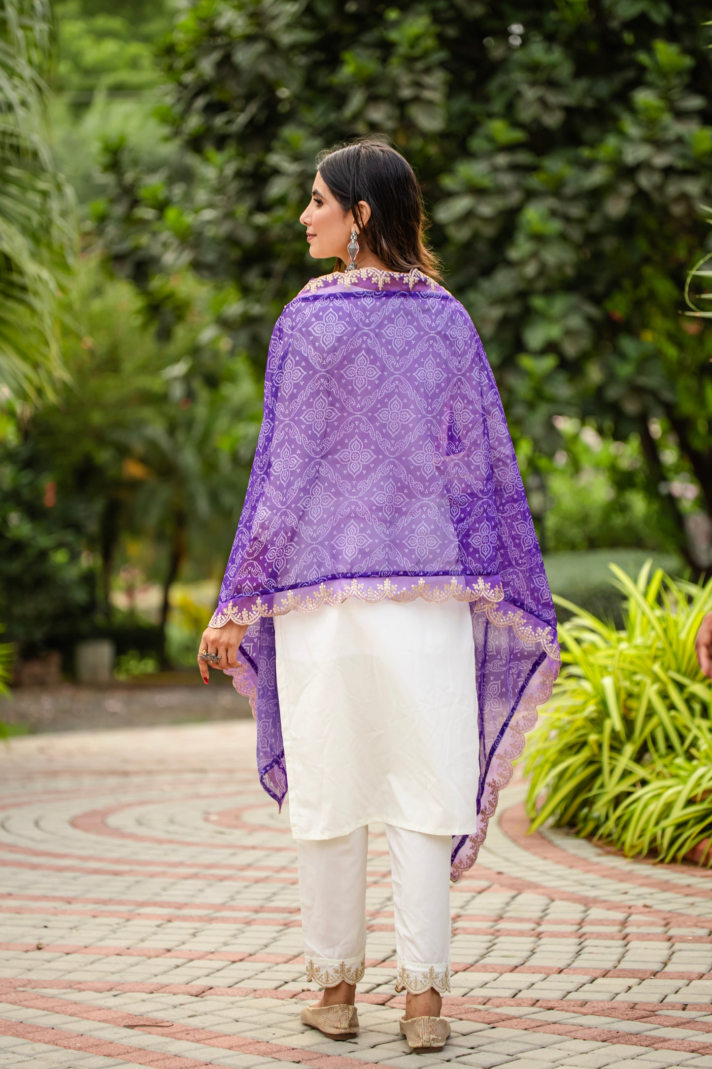 WHITE COLOURED WOMEN'S ROMAN SILK EMBROIDERED KURTA WITH PANT DUPATTA SET