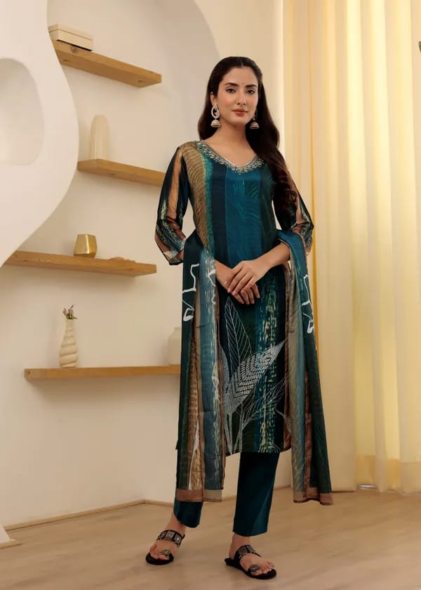 AALIYA BLUE COLOURED WOMEN'S SOFT RAYON SLUB KURTA WITH PANT DUPATTA SET