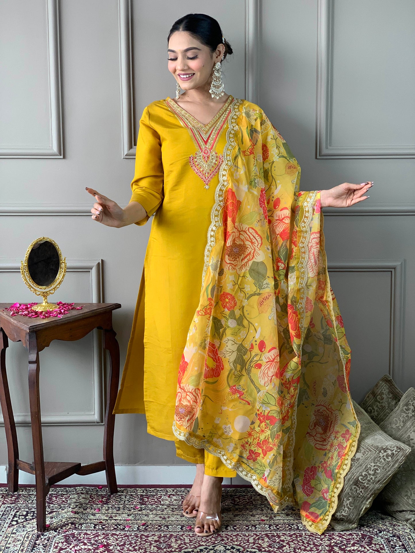 YELLOW COLOURED Women Embroidered Chanderi Kurta set