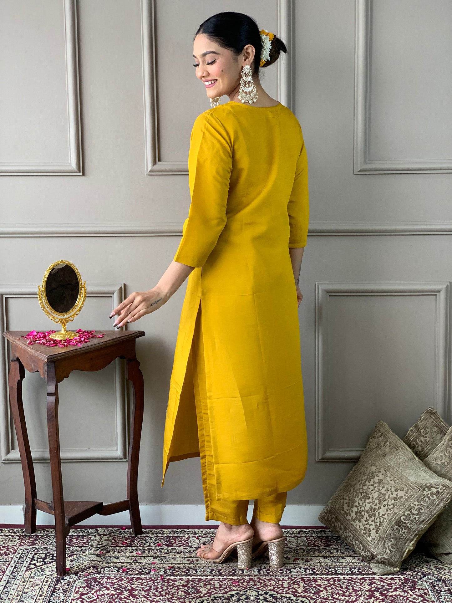 YELLOW COLOURED Women Embroidered Chanderi Kurta set