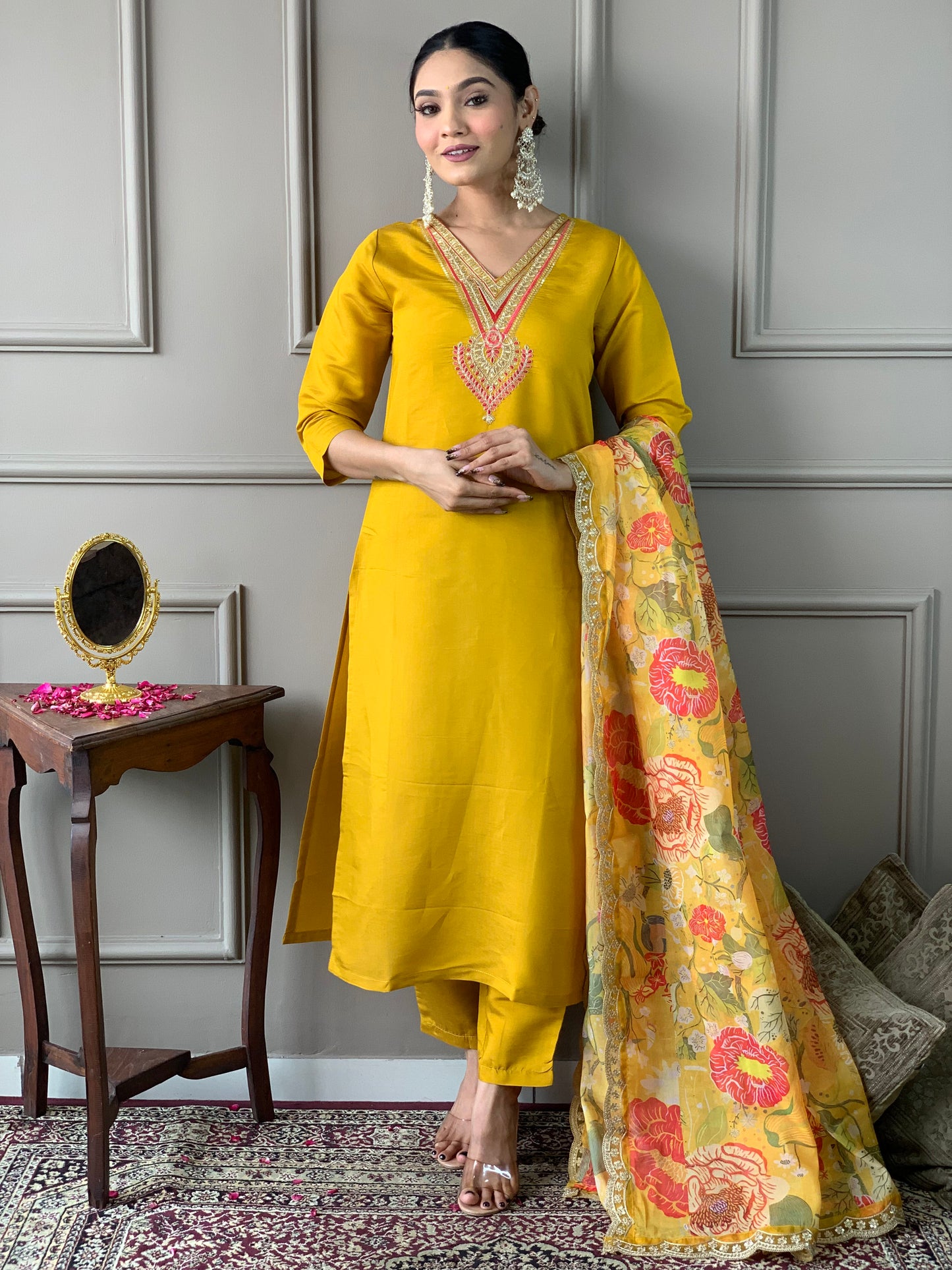 YELLOW COLOURED Women Embroidered Chanderi Kurta set