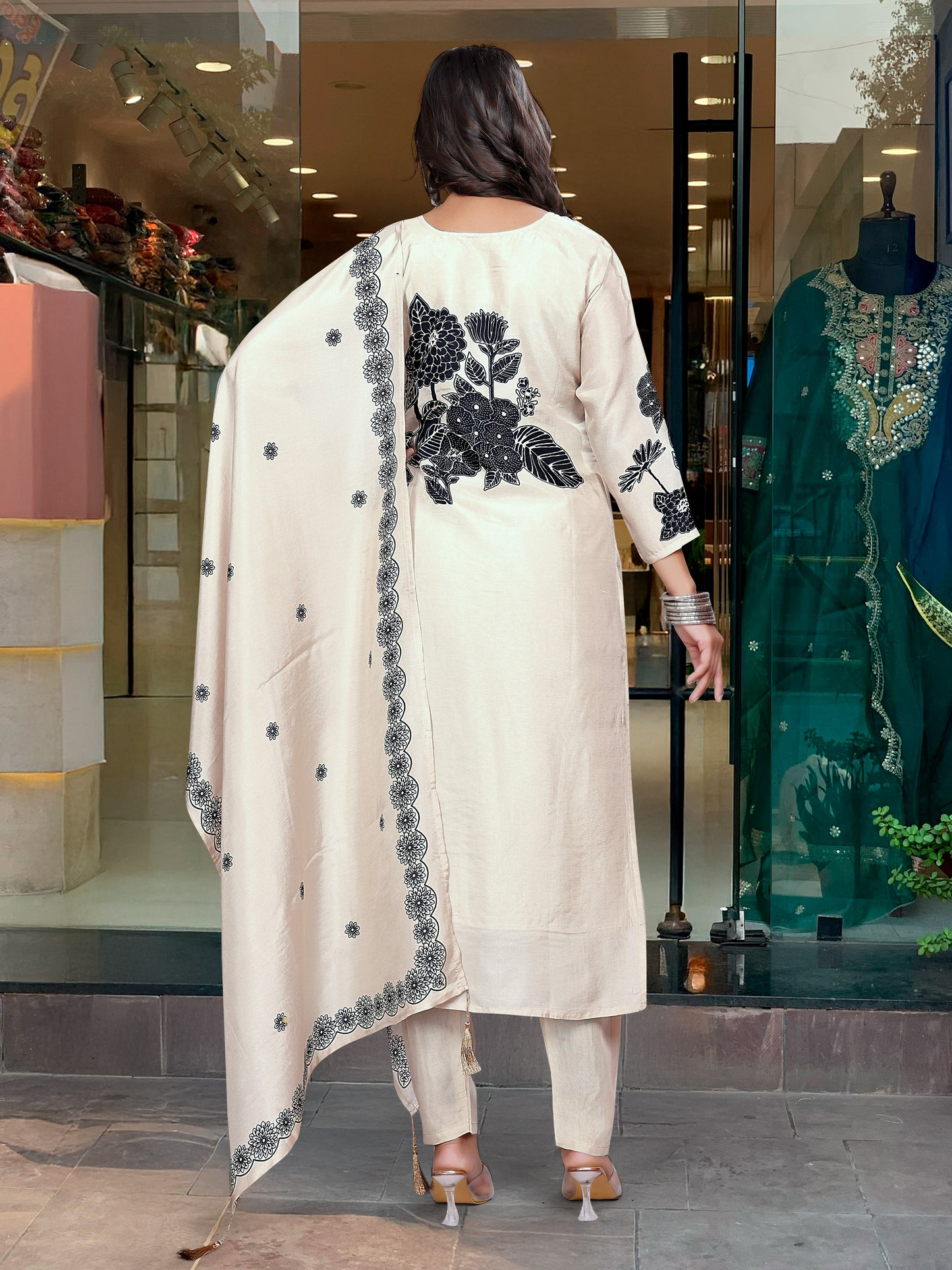 WHITE COLOURED WOMEN EMBROIDERY WORK KURTA SET