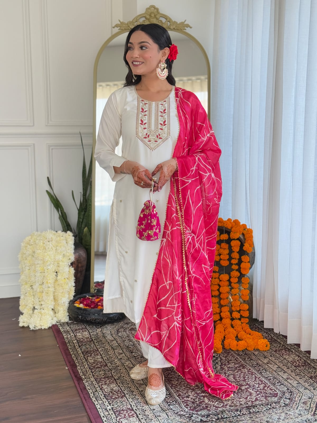 WHITE COLOURED WOMEN EMBROIDERY WORK KURTA SET (Copy)