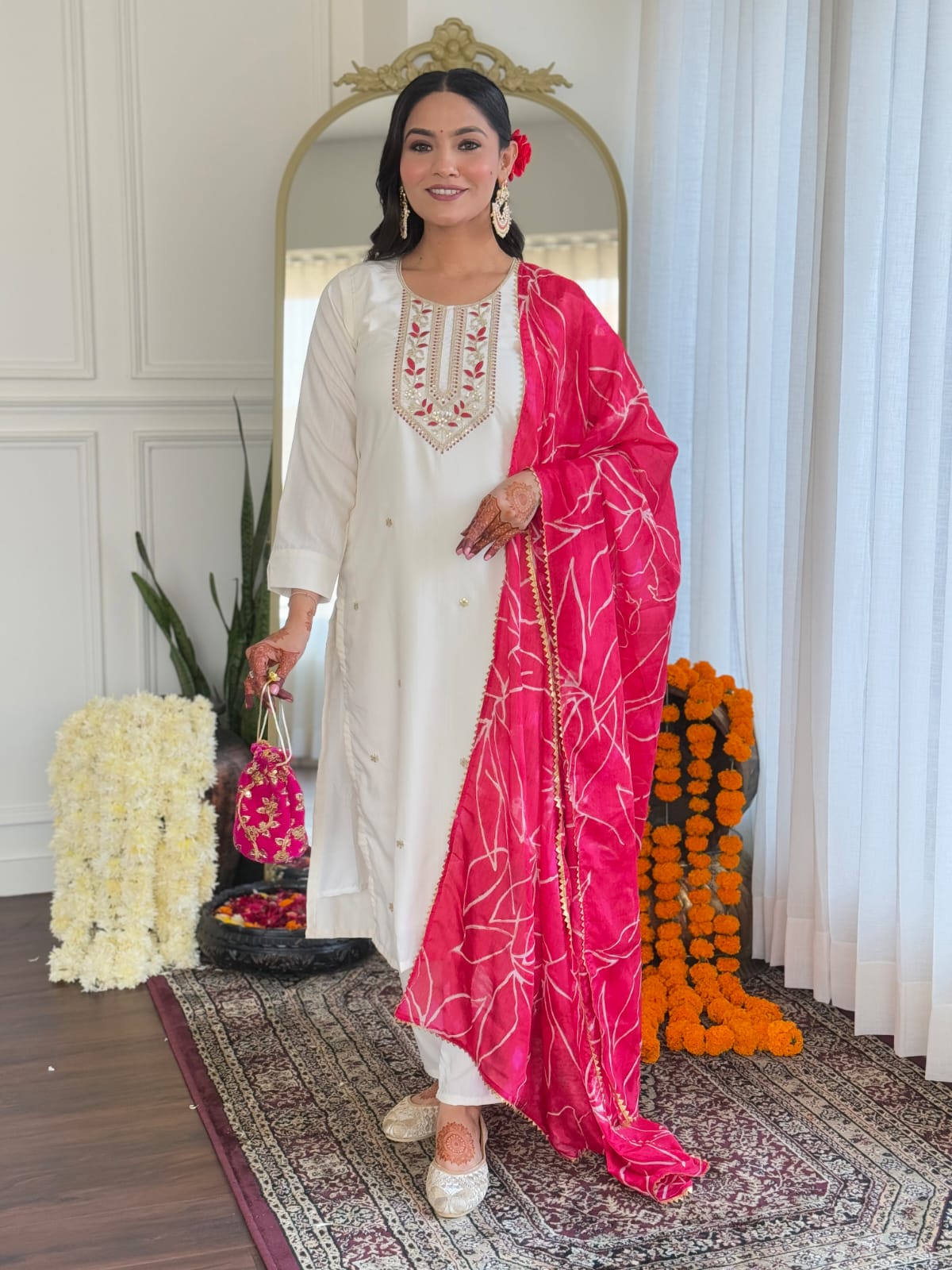 WHITE COLOURED WOMEN EMBROIDERY WORK KURTA SET (Copy)