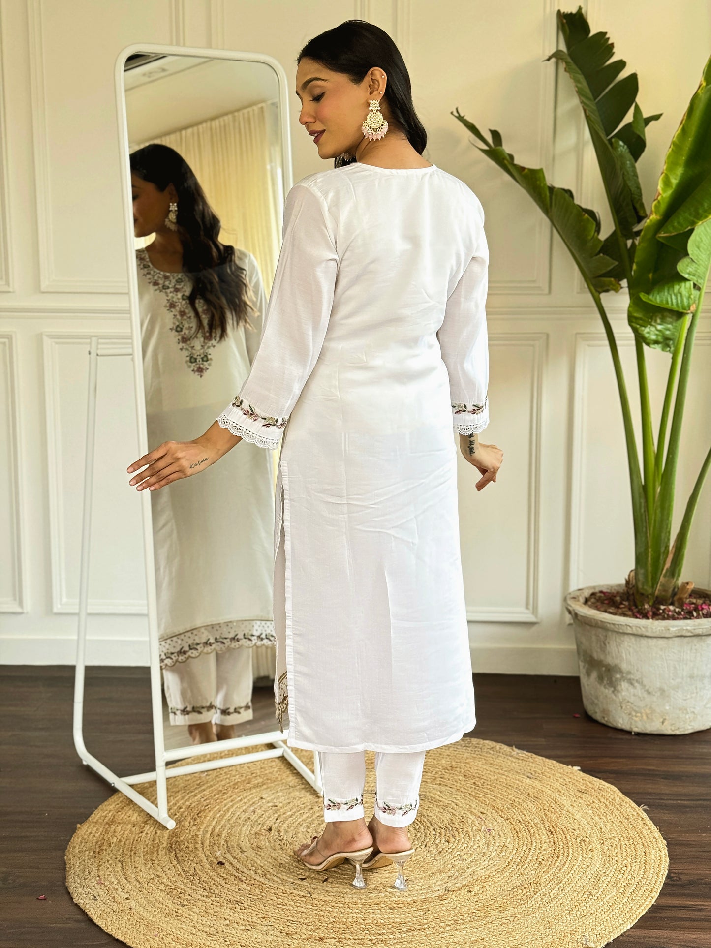 WHITE COLOURED WOMEN EMBROIDERY WORK KURTA SET