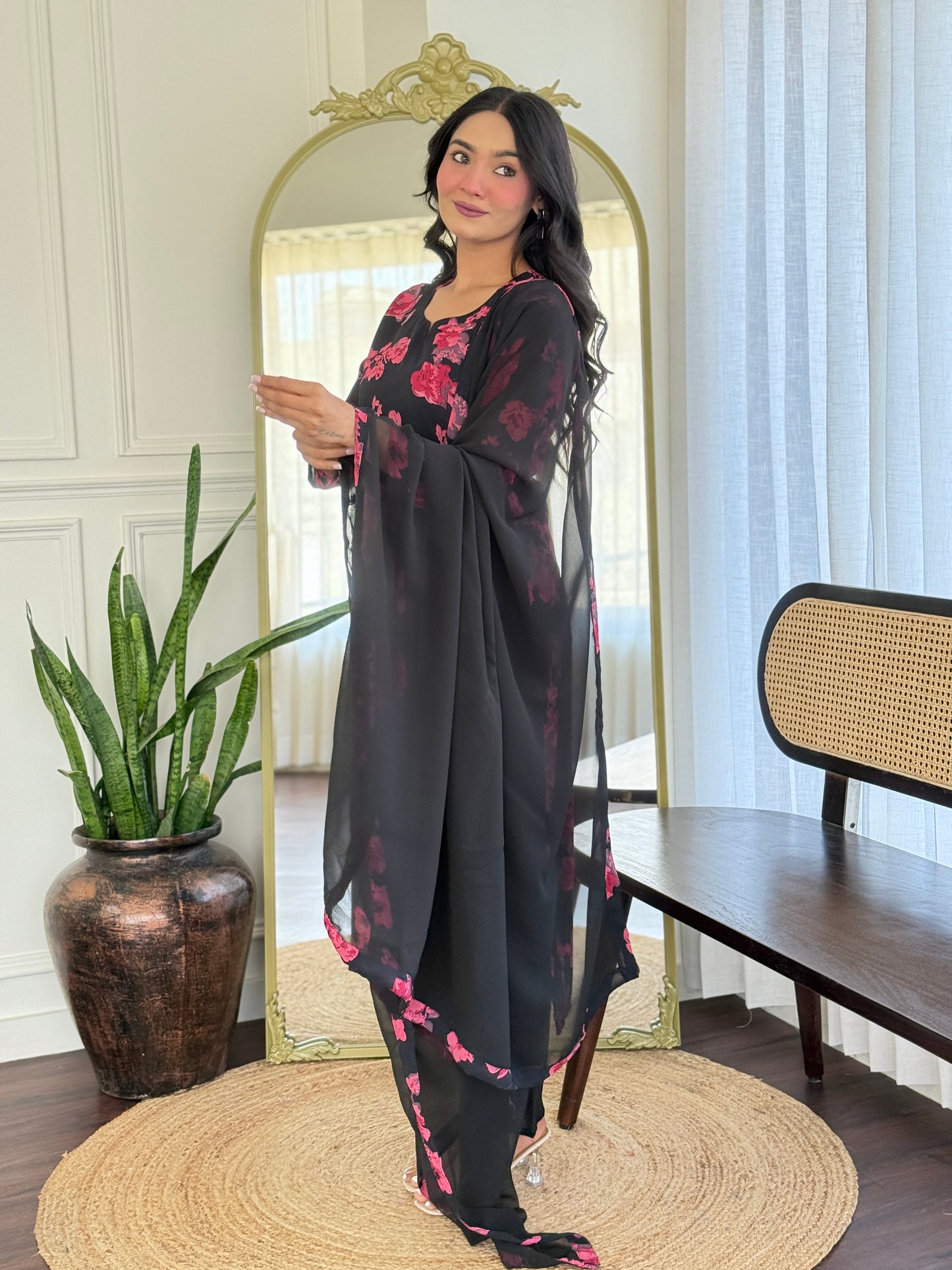 BLACK COLOURED WOMEN'S GEORGETTE KURTA WITH PANT DUPATTA SET