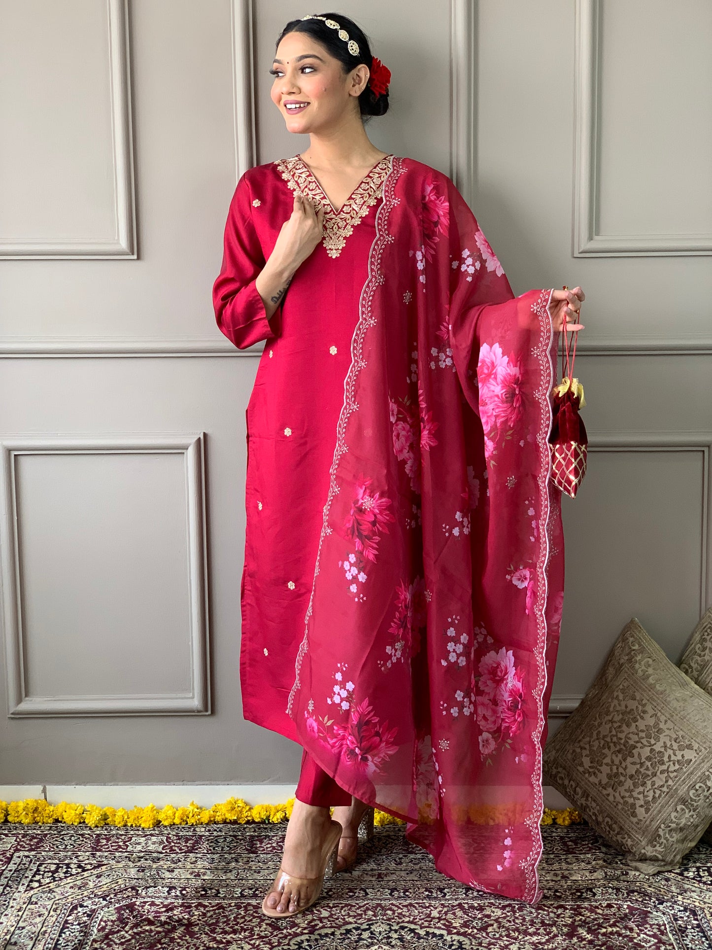 LEELA PINK COLOURED WOMEN'S VISCOSE CHANDERI KURTA SET