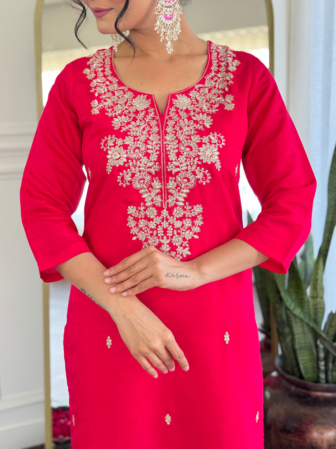 PINK COLOURED WOMEN'S ROMAN SILK EMBROIDERED STRAIGHT KURTA WITH PANT DUPATTA SET