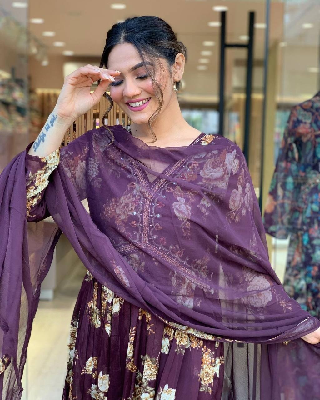 MAROON COLOURED WOMEN'S GEORGETTE KURTA WITH PANT DUPATTA SET