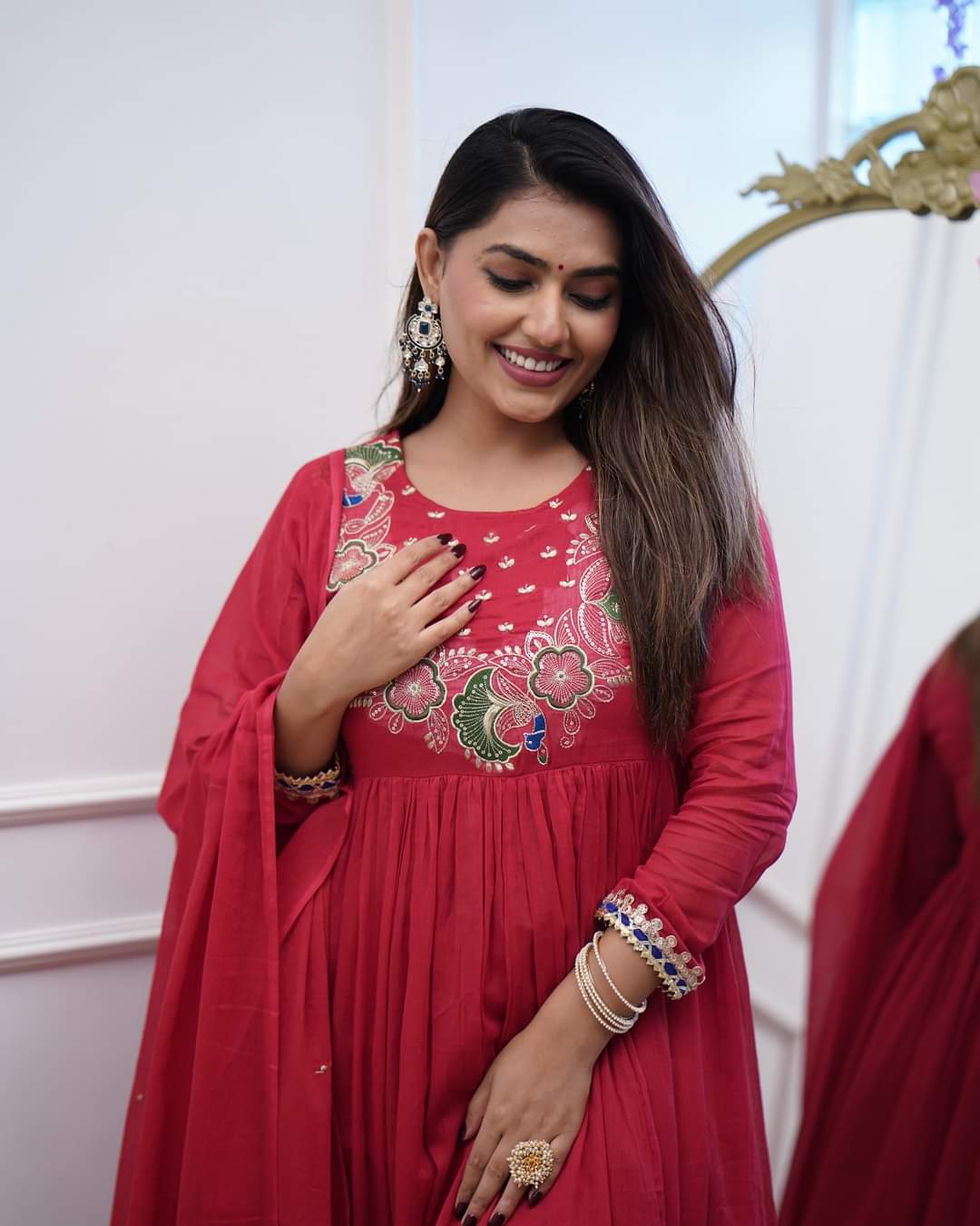 MORLO RED COLOURED WOMEN'SBSY CHINNON KURTA WITH PANT DUPATTA SET