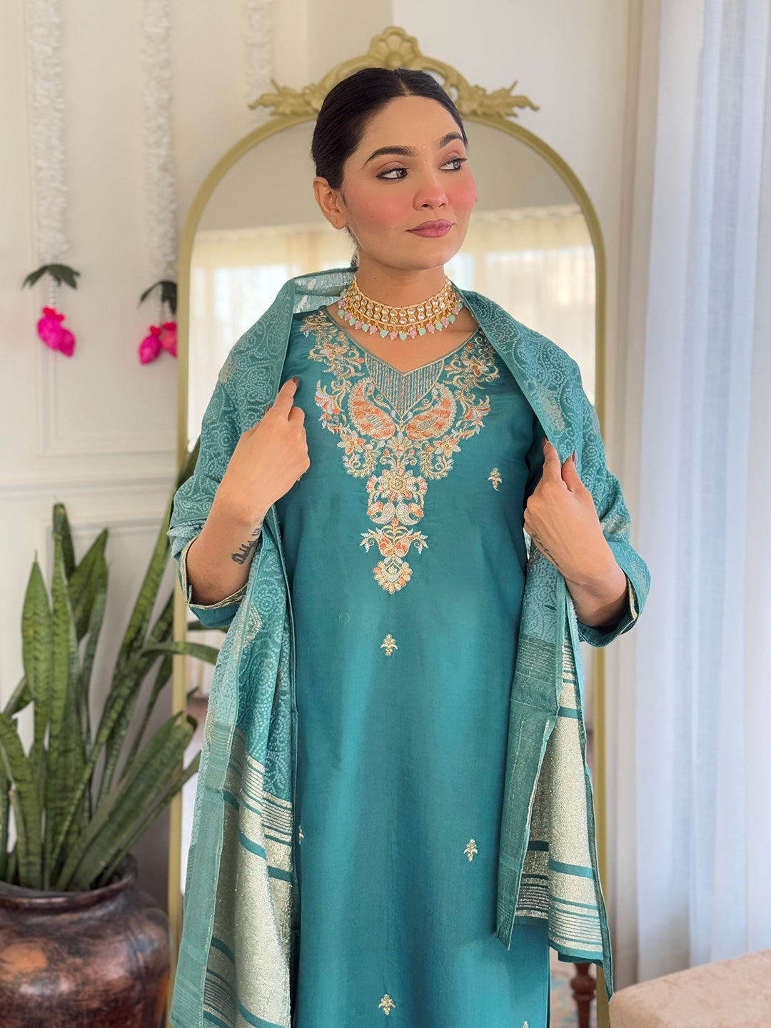 BLUE GREEN WOMEN;S VISCOSE CHANDERI KURTA SET