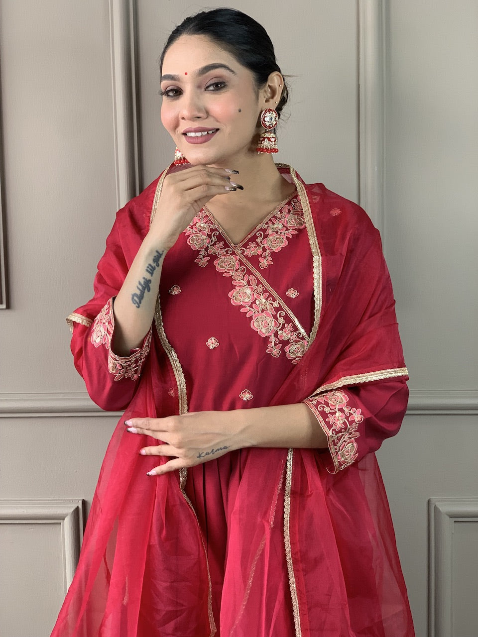 OLIVIA RED COLOURED WOMEN'S VISCOSE CHANDERI EMBROIDERY KURTA WITH PANT DUPATTA SET