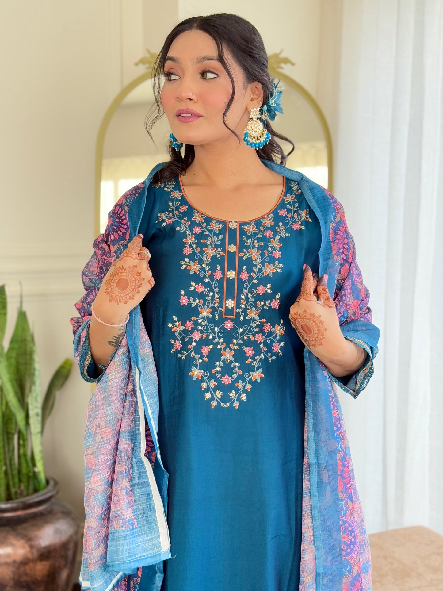 TEAL COLOURED WOMEN'S CHANDERI SILK EMBROIDERED KURTA WITH PANT DUPATTA SET