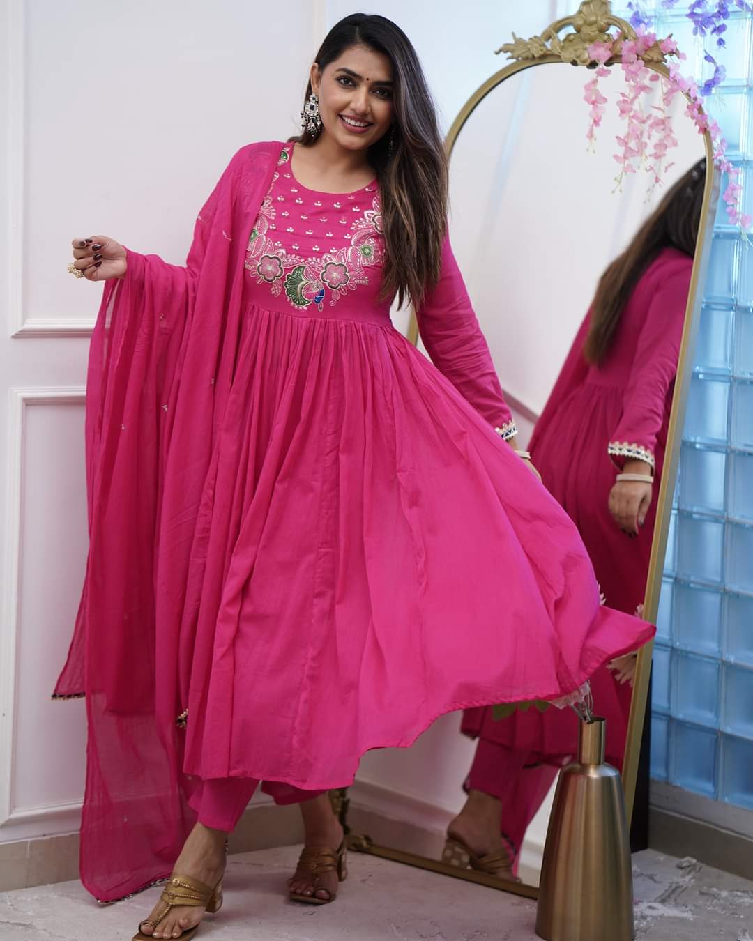 MORLO PINK COLOURED WOMEN'S BSY CHINNON KURTA WITH PANT DUPATTA SET