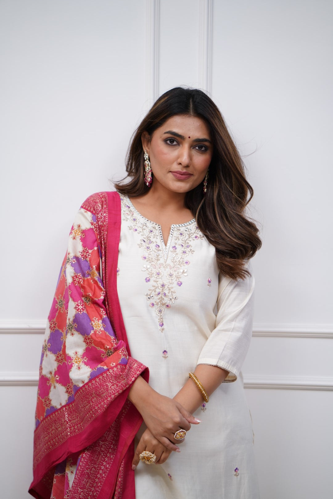 ALICE WHITE COLOURED WOMEN'S VISCOSE CHANDERI KURTA WITH PANT DUPATTA SET