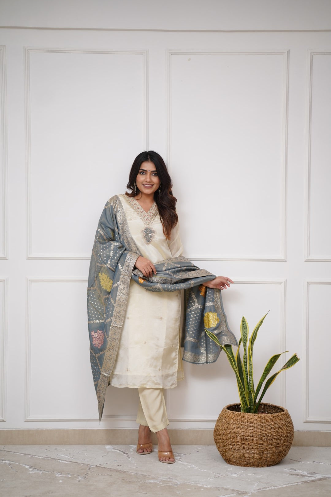 OFF WHITE COLOURED WOMEN'S VISCOSE CHANDERI KURTA WITH PANT DUPATTA SET