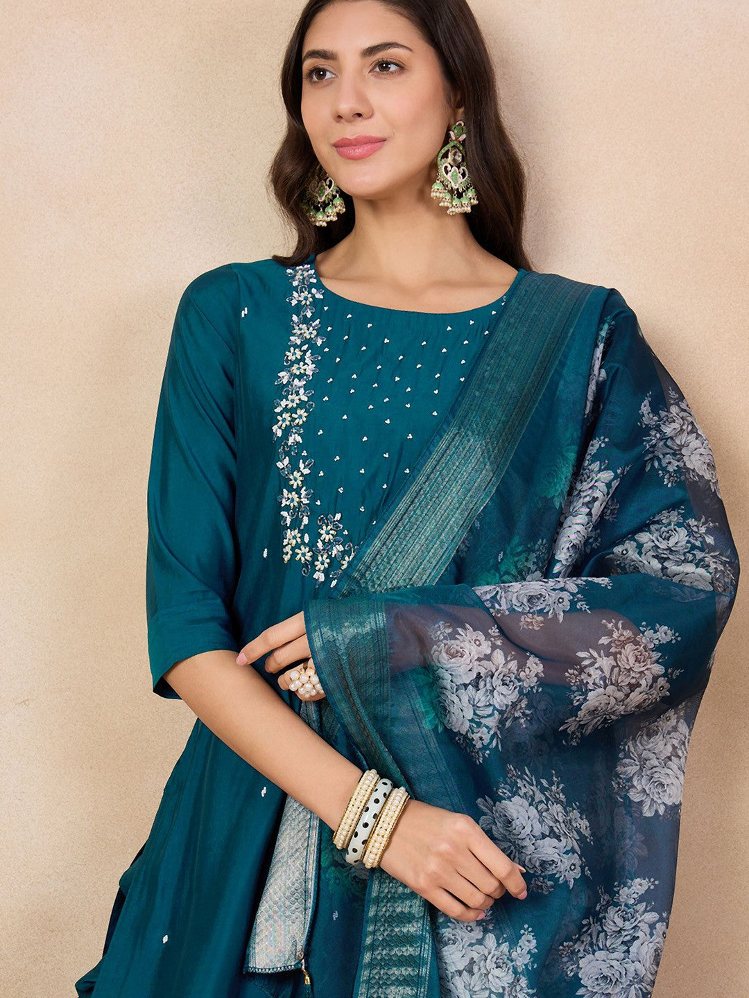 TEAL COLOURED WOMEN'S VISCOSE CHANDERI EMBROIDERED KURTA WITH PANT DUPATTA SET