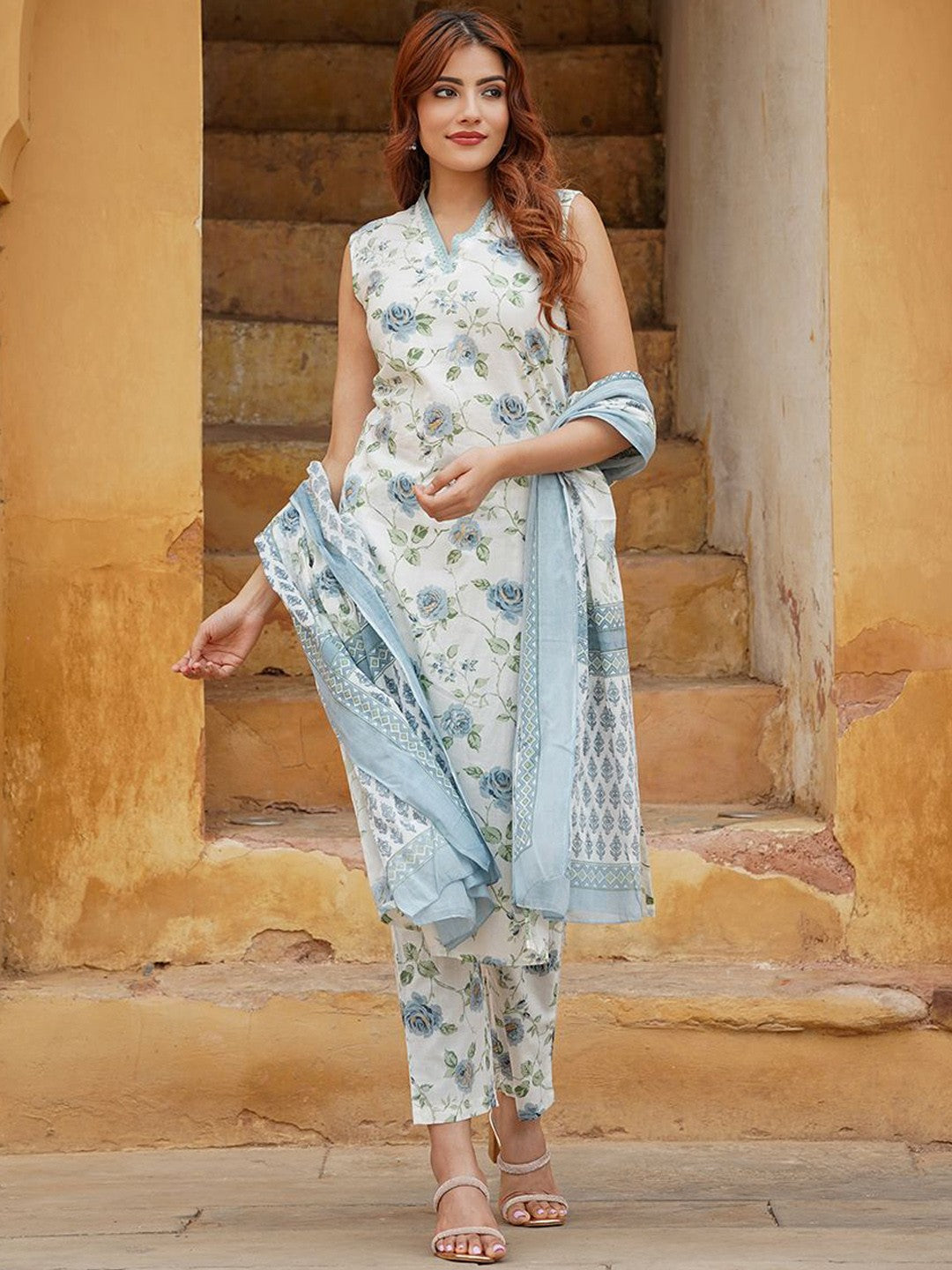 DAMINI WHITE COLOURED WOMEN'S COTTON SLUB KURTA WITH PANT DUPATTA SET