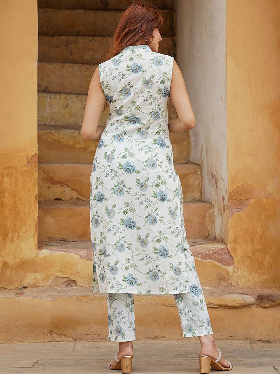 DAMINI WHITE COLOURED WOMEN'S COTTON SLUB KURTA WITH PANT DUPATTA SET