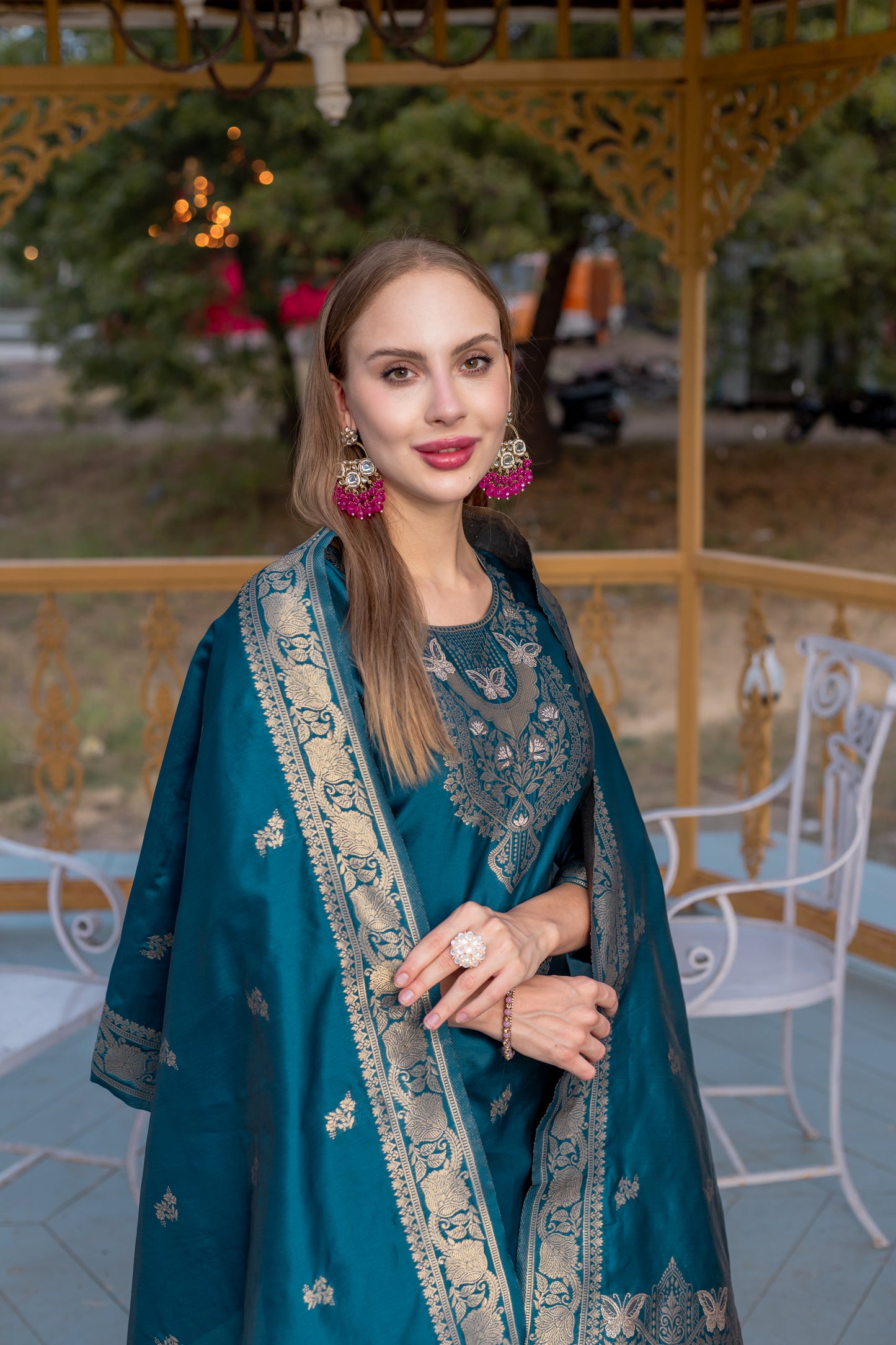 TEAL COLOURED TREDITIONAL WEAR KURTA SET