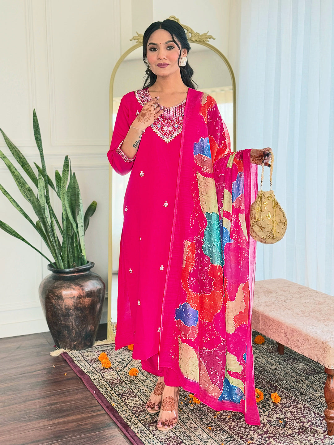 SIYA PINK COLOURED WOMEN'S VISCOSE CHANDERI EMBROIDERED KURTA WITH PANT DUPATTA SET
