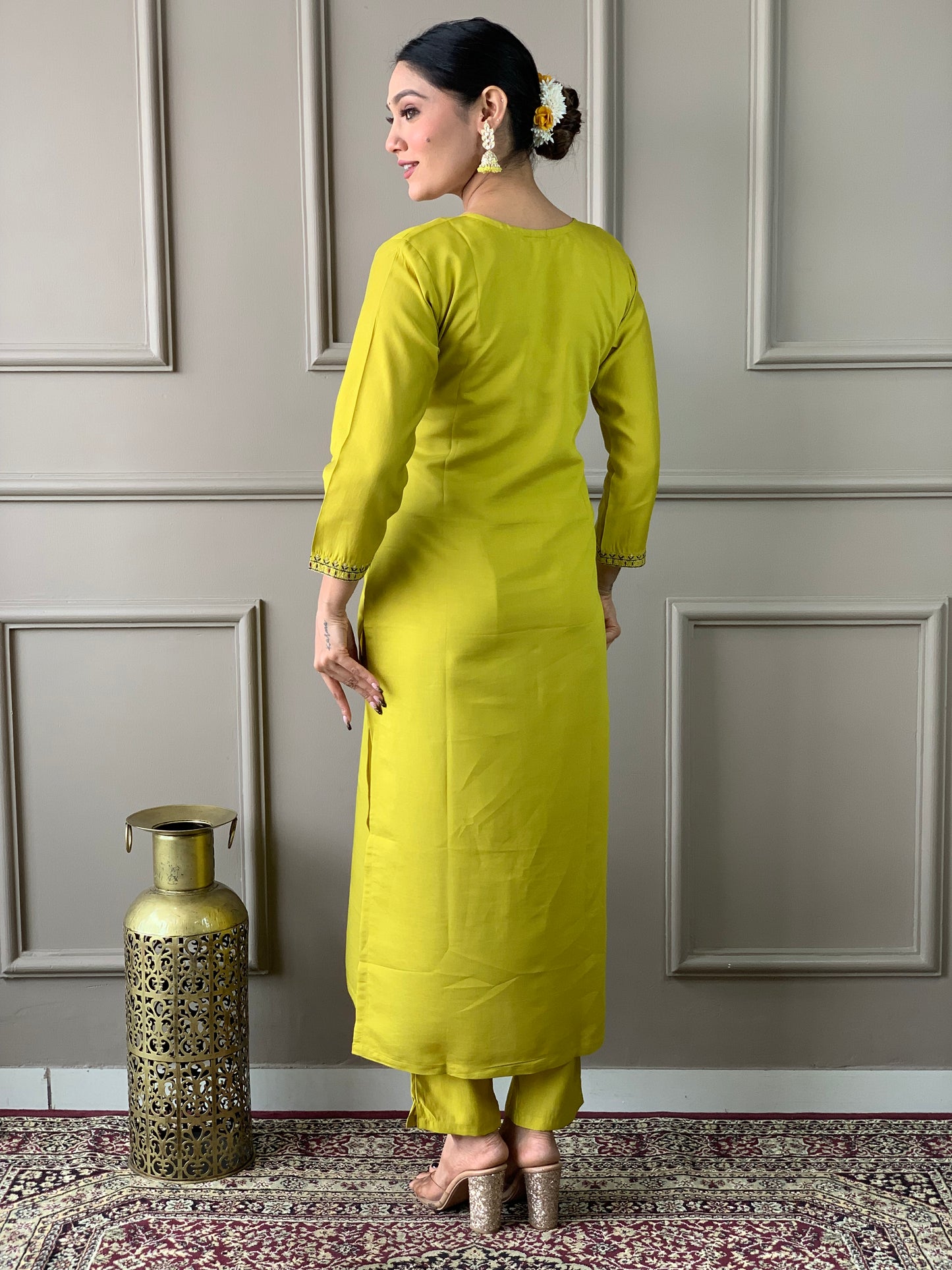 SOFIA YELLOW COLOURED WOMEN'S VISCOSE CHANDERI EMBROIDERED KURTA WITH PANT DUPATTA SET