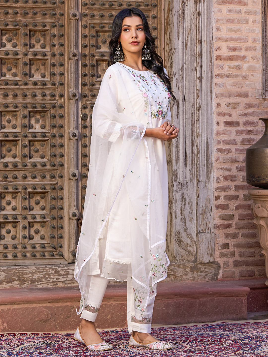 WHITE COLOURED WOMEN'S VISCOSE CHANDERI EMBROIDERED KURTA WITH PANT DUPATTA SET