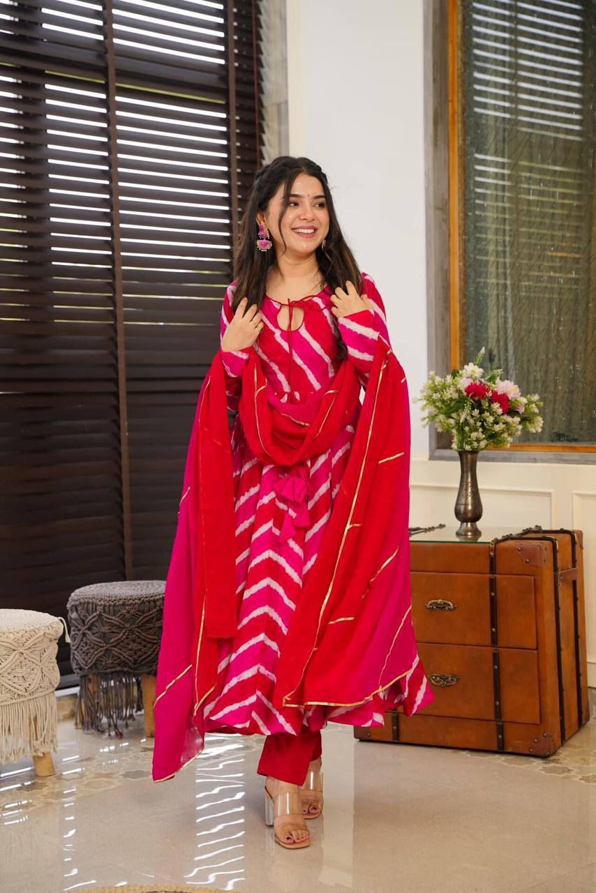 PINK RED COLOURED WOMEN'S MUSLIN EMBROIDERED KURTA WITH PANT DUPATTA SET