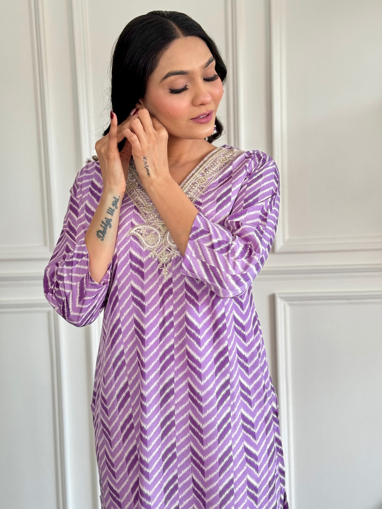 PURPLE COLOURED WOMEN'S FRENCH CREPE EMBROIDERED KURTA WITH PANT DUPATTA SET