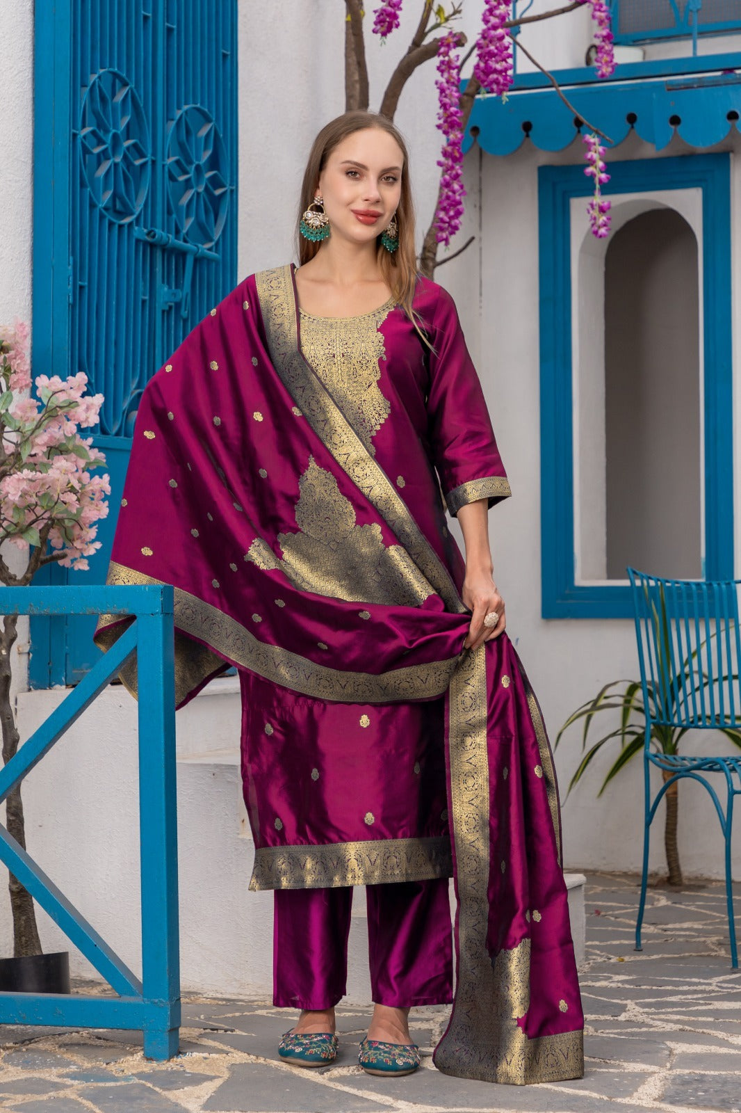 CHEERY COLOURED TREDITIONAL WEAR KURTA SET