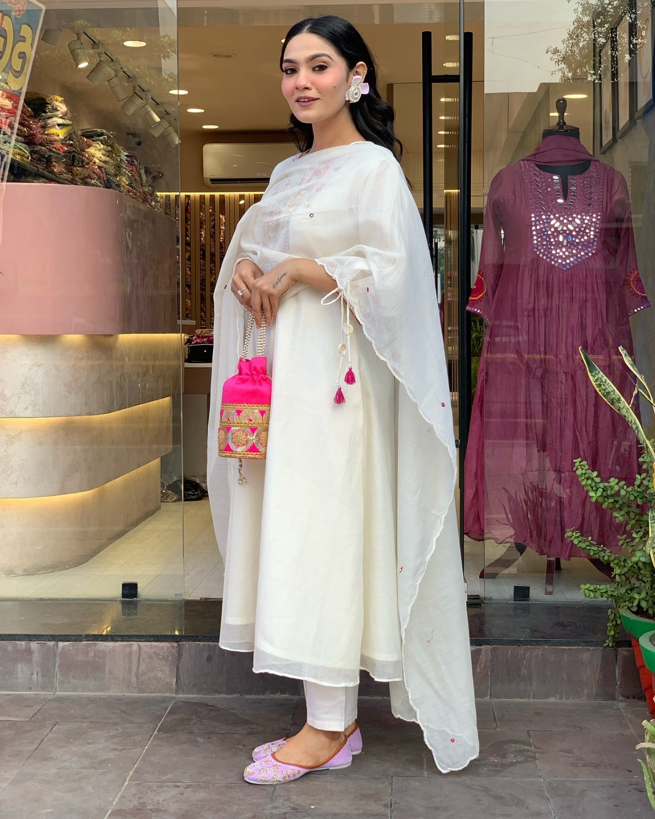 YAMINI WHITE COLOURED WOMEN'S CHANDERI SILK EMBROIDERED KURTA WITH PANT DUPATTA SET