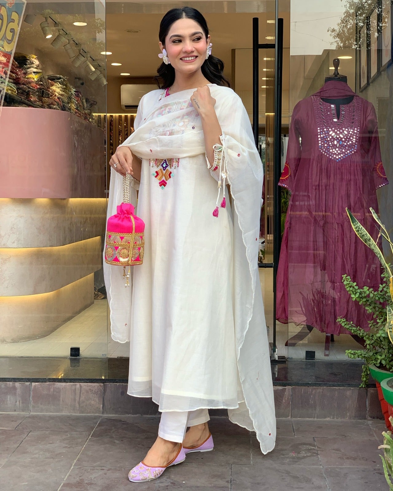 YAMINI WHITE COLOURED WOMEN'S CHANDERI SILK EMBROIDERED KURTA WITH PANT DUPATTA SET