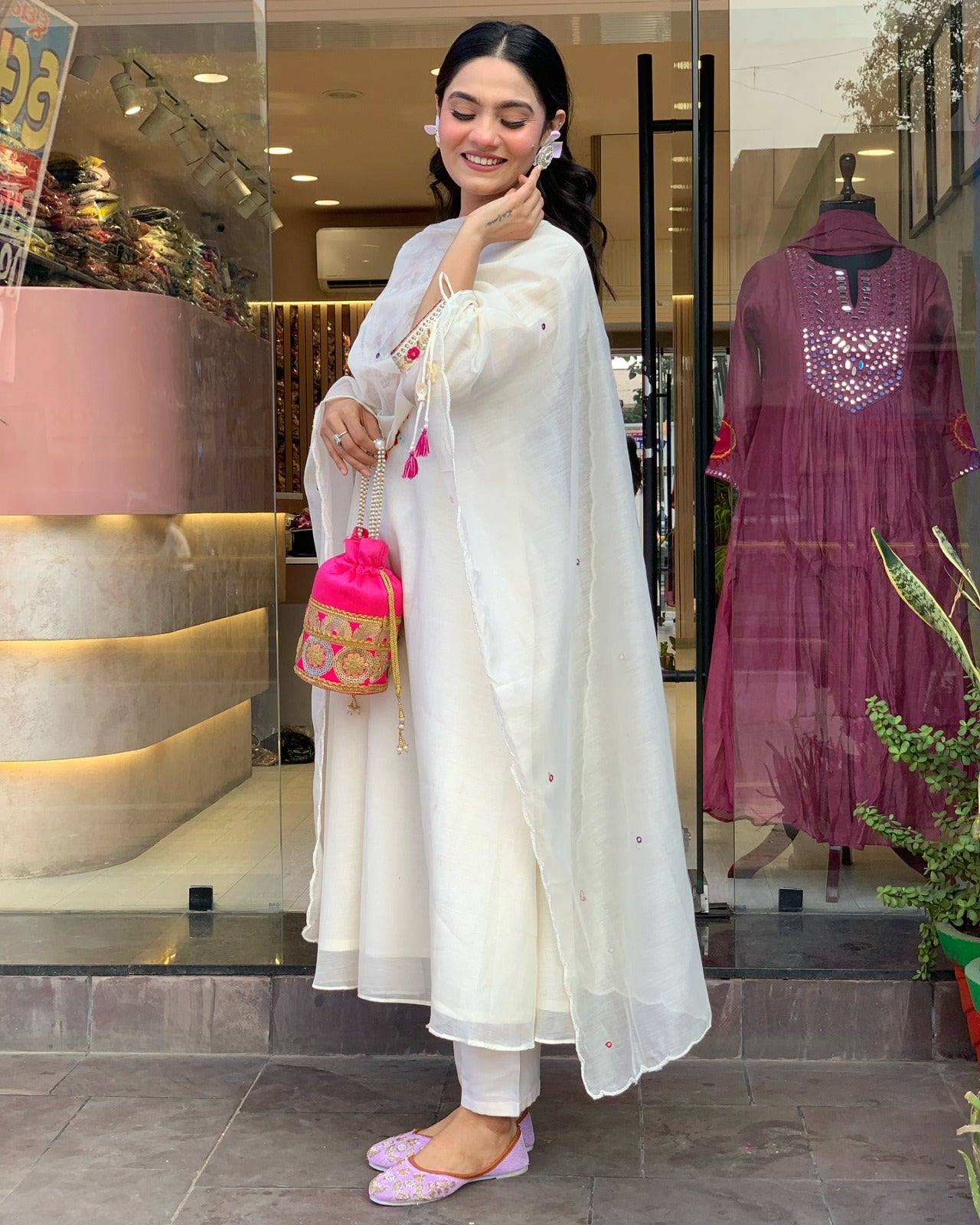 YAMINI WHITE COLOURED WOMEN'S CHANDERI SILK EMBROIDERED KURTA WITH PANT DUPATTA SET
