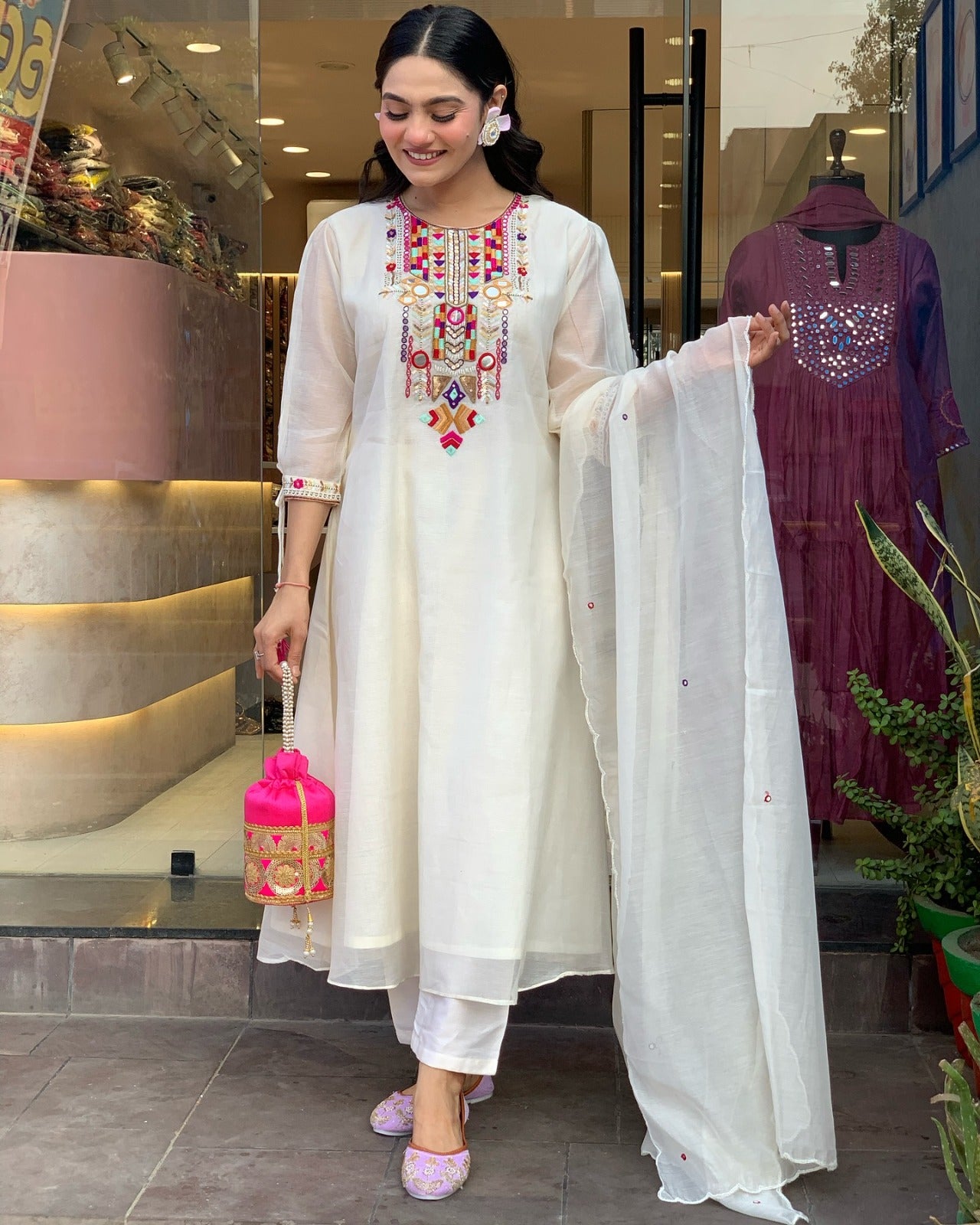 YAMINI WHITE COLOURED WOMEN'S CHANDERI SILK EMBROIDERED KURTA WITH PANT DUPATTA SET