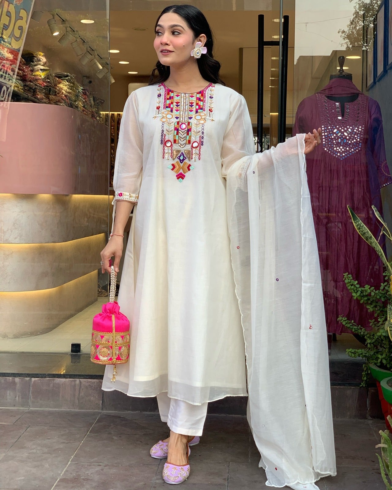 YAMINI WHITE COLOURED WOMEN'S CHANDERI SILK EMBROIDERED KURTA WITH PANT DUPATTA SET